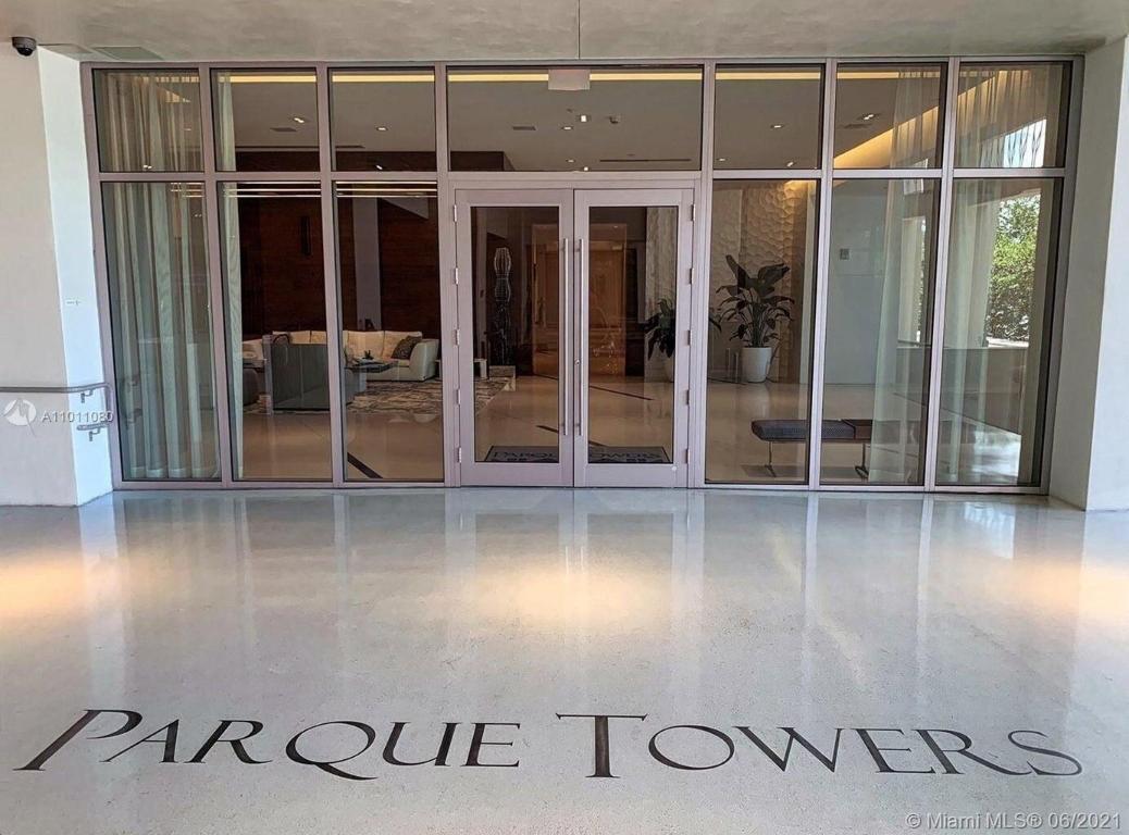 image Parque Towers Condo14