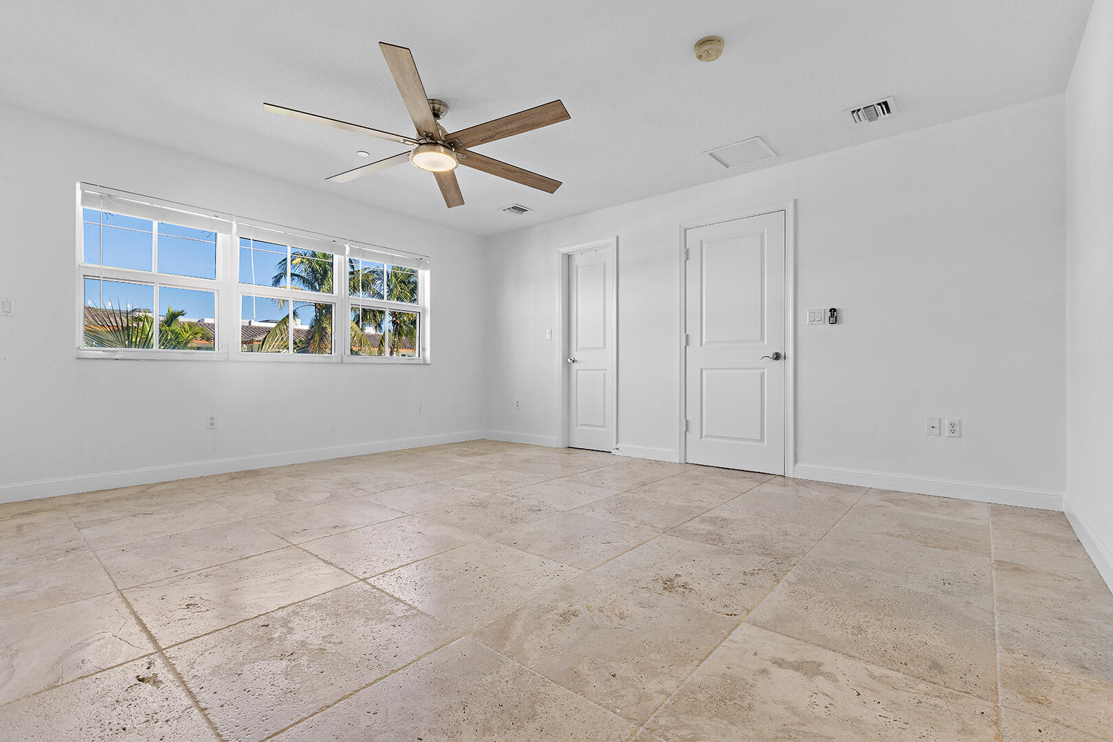 1600 NE 9th #20 Fort Lauderdale, FL 33304