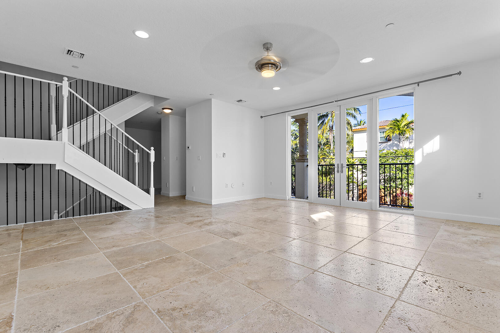1600 NE 9th #20 Fort Lauderdale, FL 33304