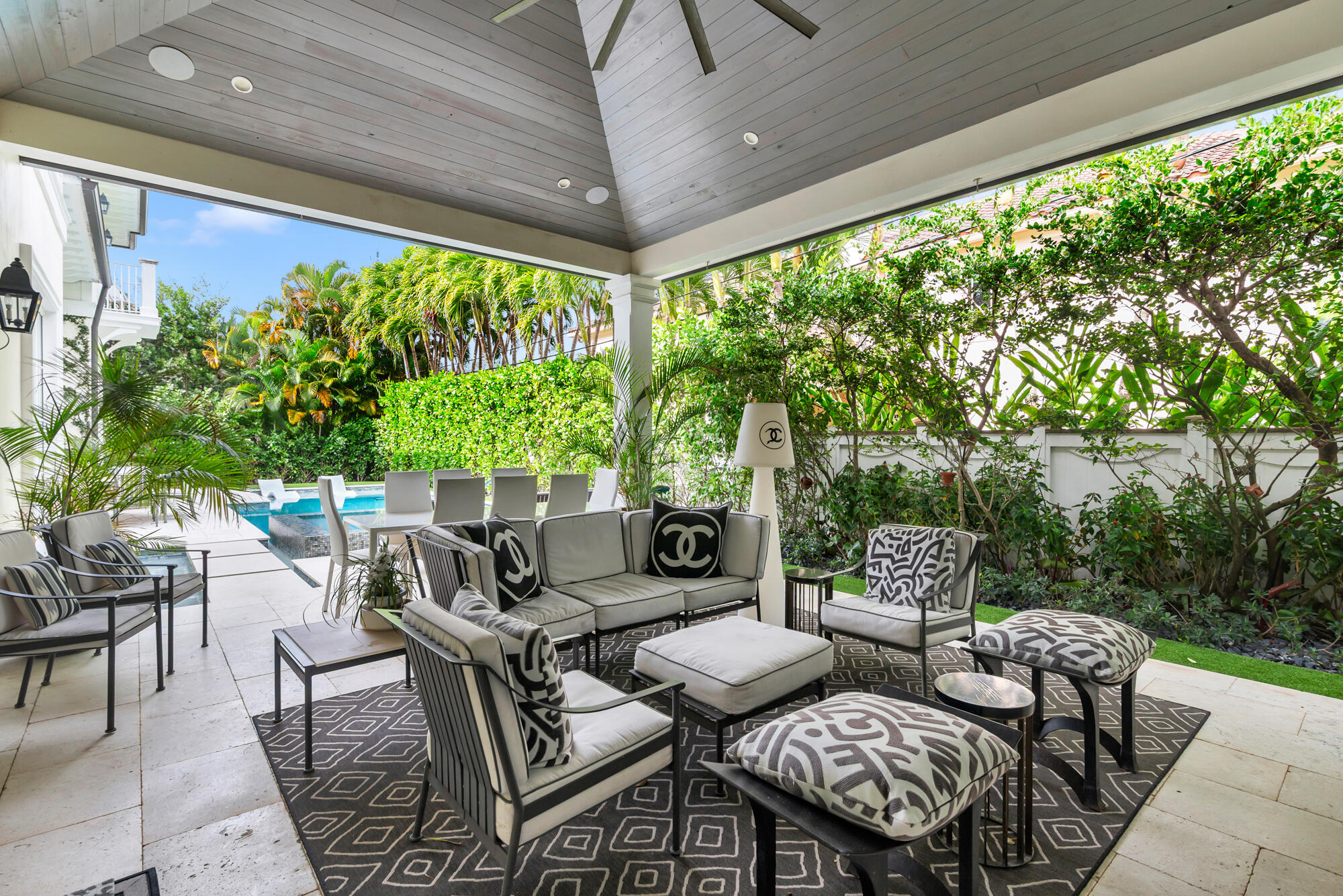 129 Santa Lucia West Palm Beach, FL 33405