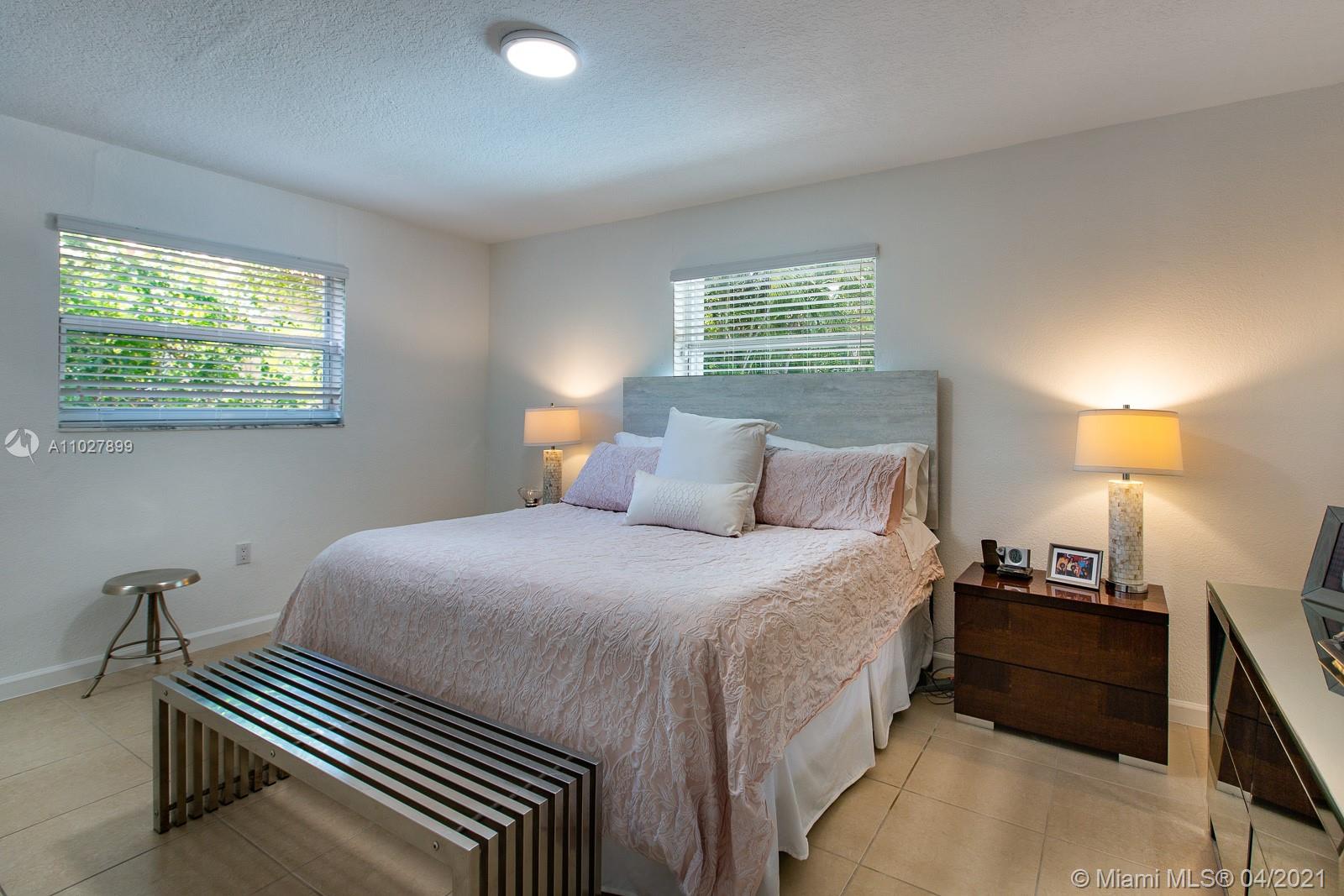 5810 Leonardo St Coral Gables, FL 33146