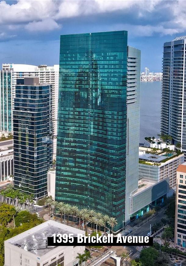 1395 Brickell Ave #3301