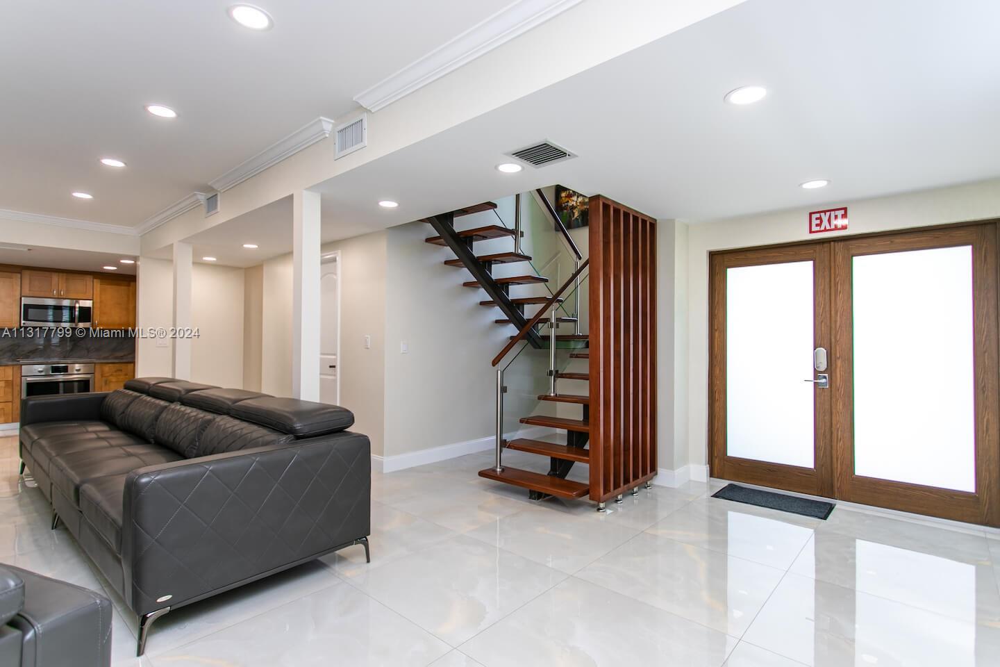 1022 Adams St Hollywood, FL 33019