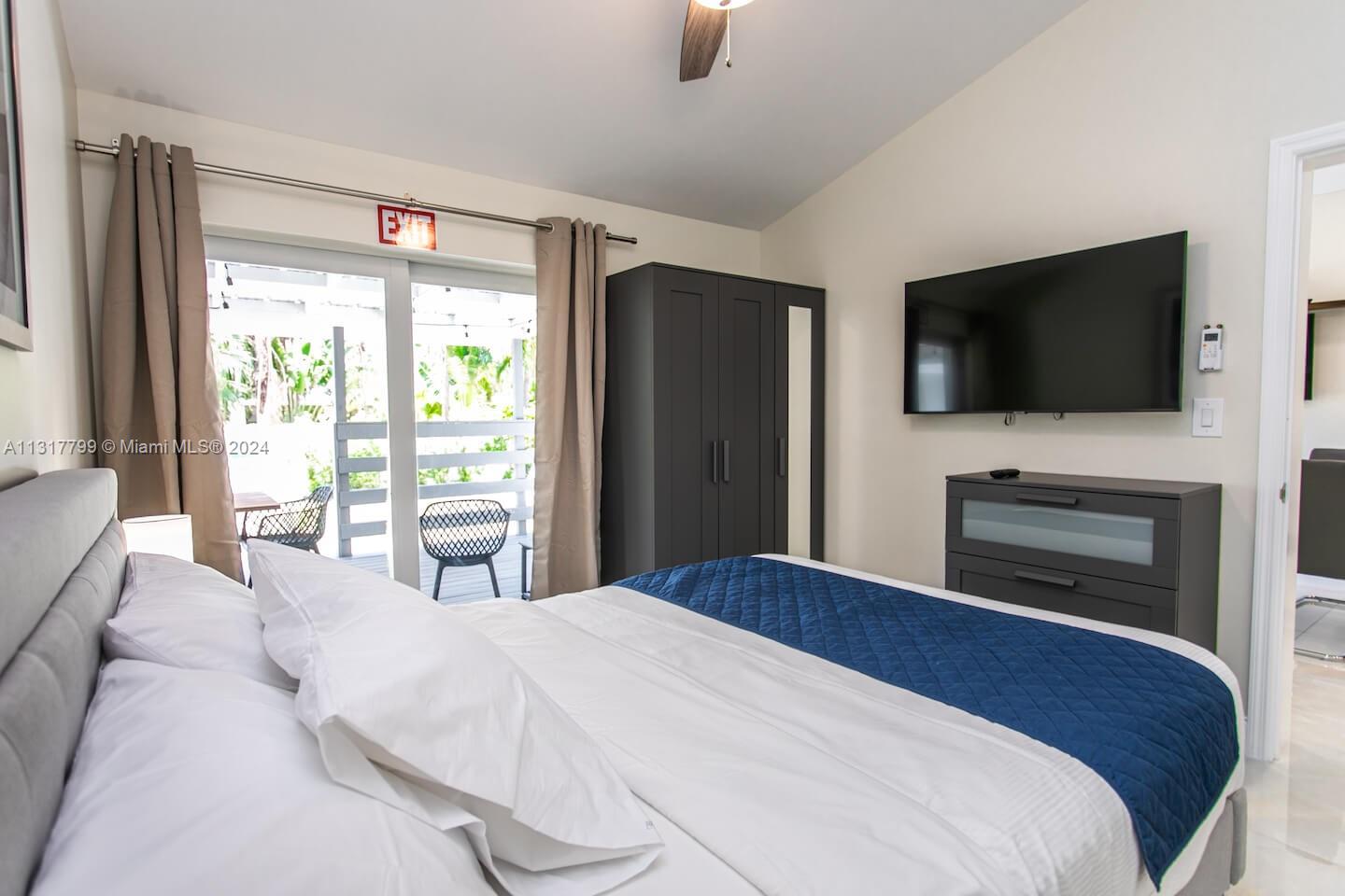 1022 Adams St Hollywood, FL 33019