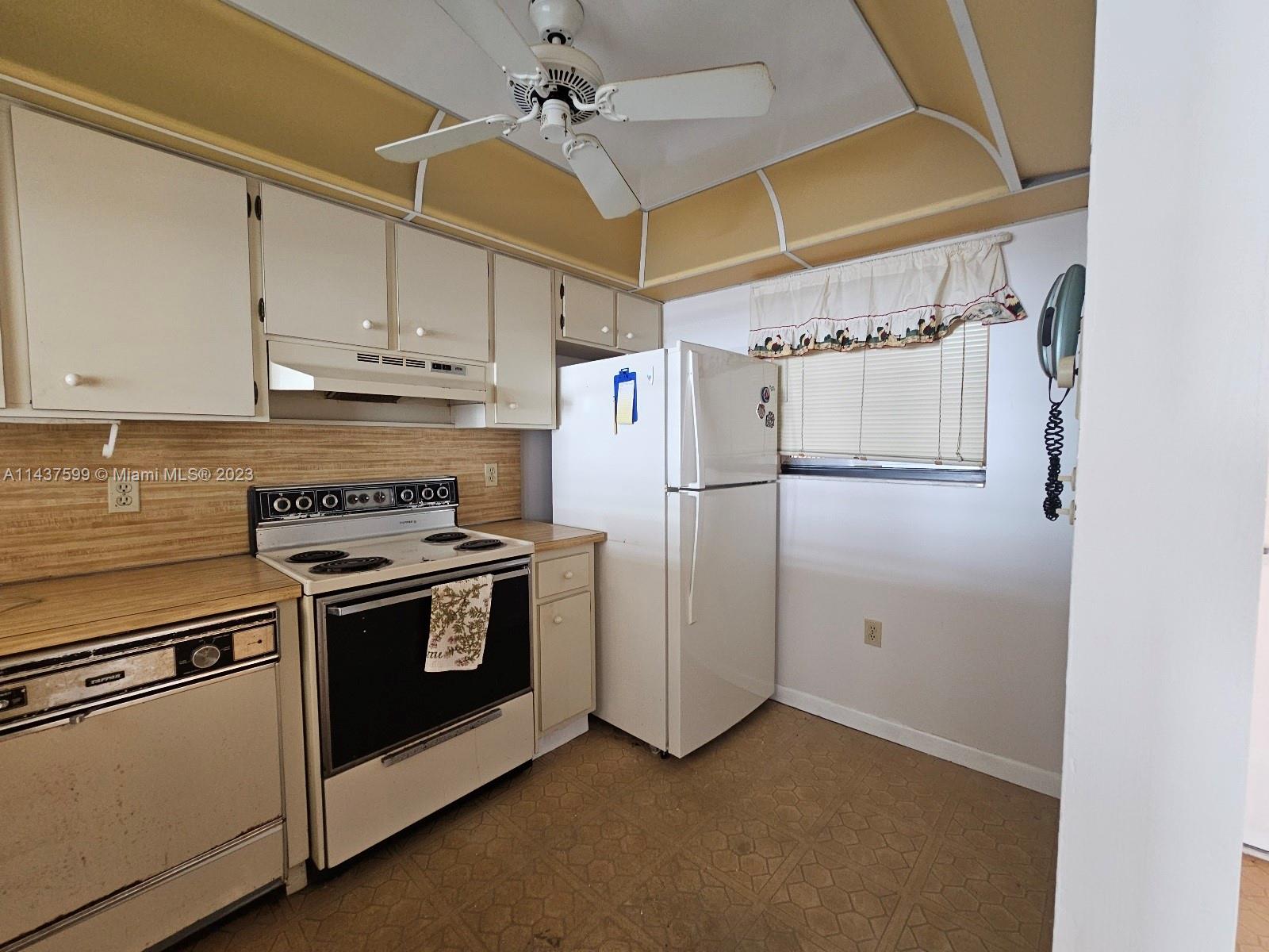 image PETER ALAN CONDO APTS2