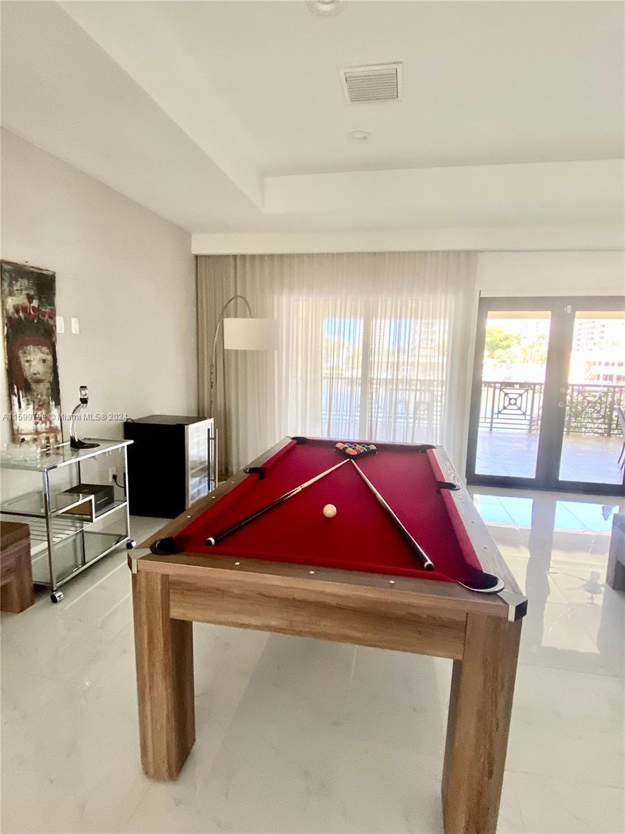 Undisclosed Address Hallandale Beach, FL 33009