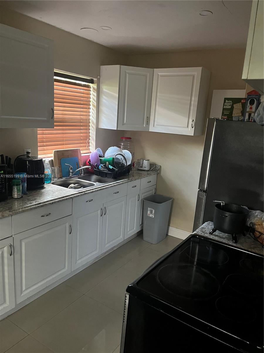 3571 NW 3rd St,Lauderhill, FL 33311