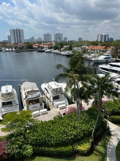 3610 Yacht Clb Dr #509