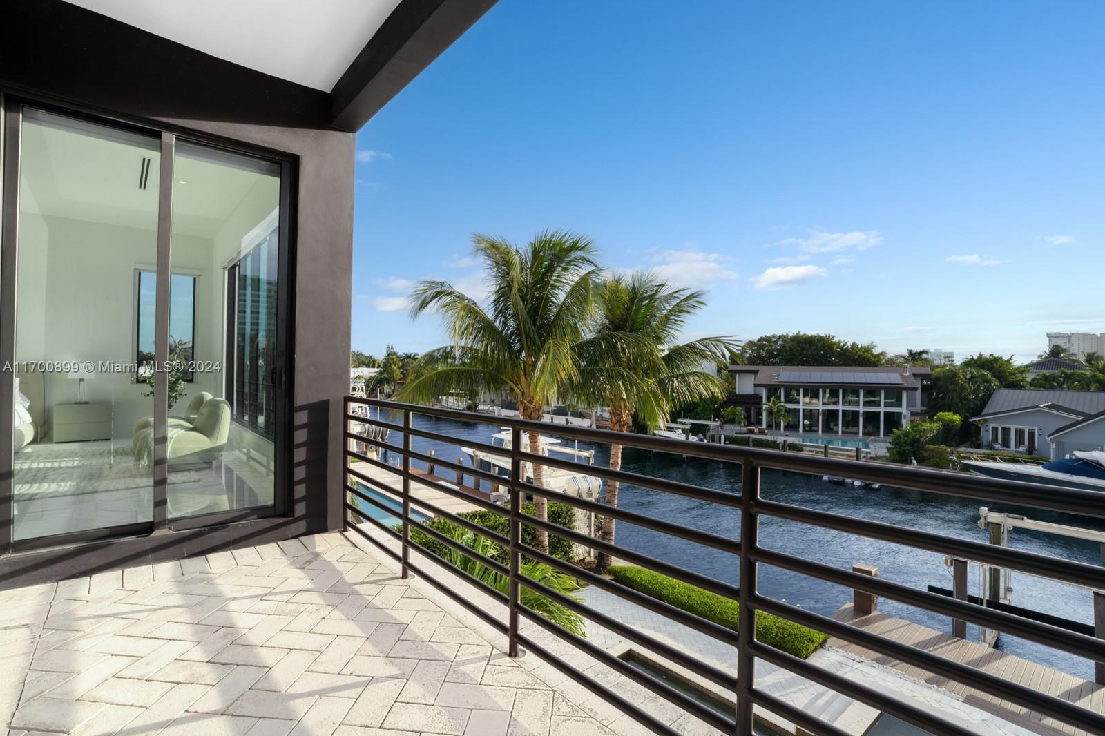 2040 NE 121st Rd North Miami, FL 33181 2040 NE 121st Rd North Miami, FL 33181