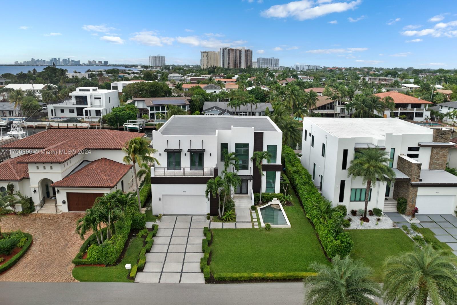 2040 NE 121st Rd North Miami, FL 33181 2040 NE 121st Rd North Miami, FL 33181