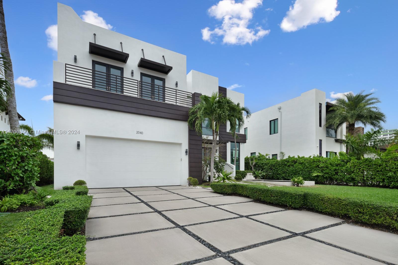 2040 NE 121st Rd North Miami, FL 33181 2040 NE 121st Rd North Miami, FL 33181