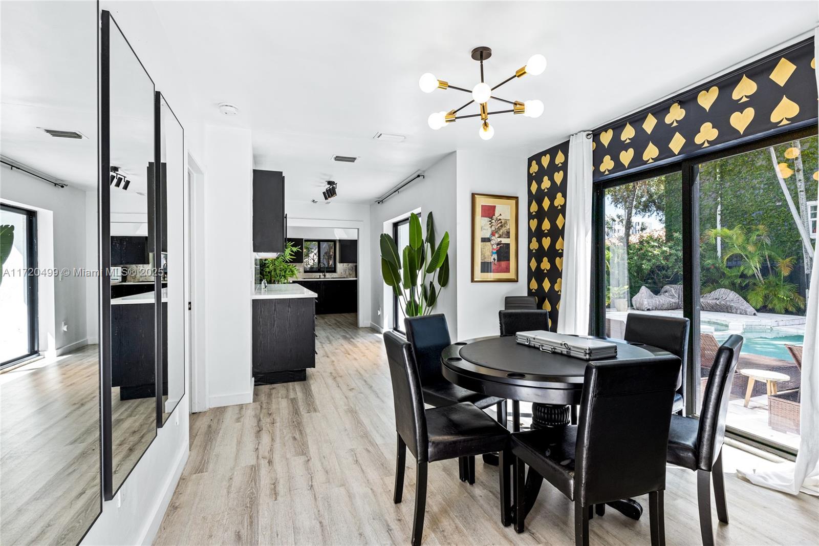 1061 NW North Riv Dr Miami, FL 33136