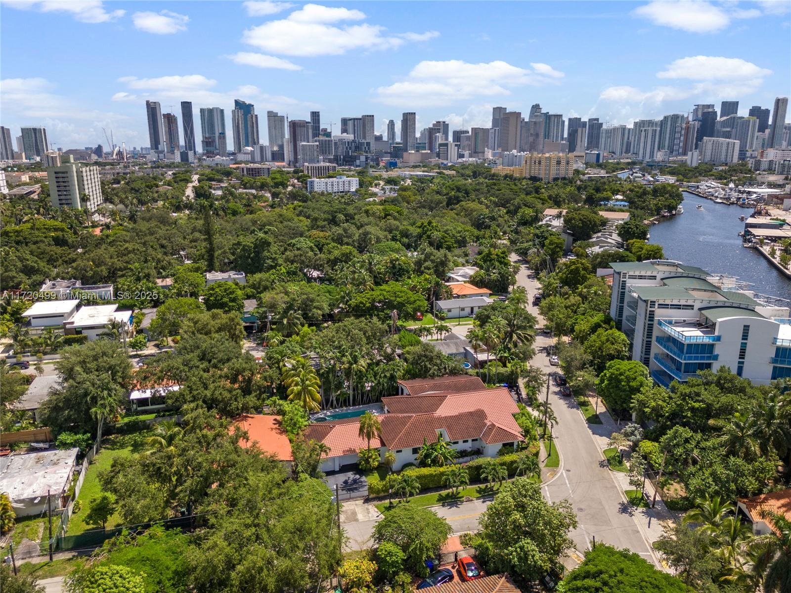 1061 NW North Riv Dr Miami, FL 33136