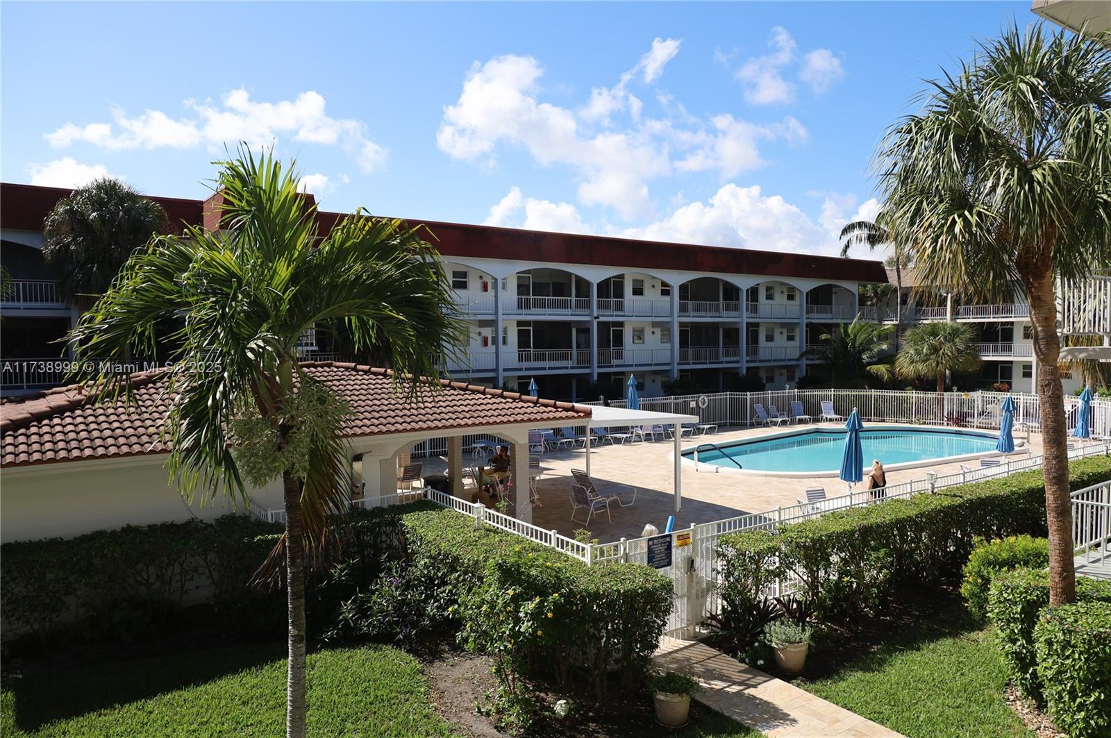 501 Blue Heron Dr #220-A