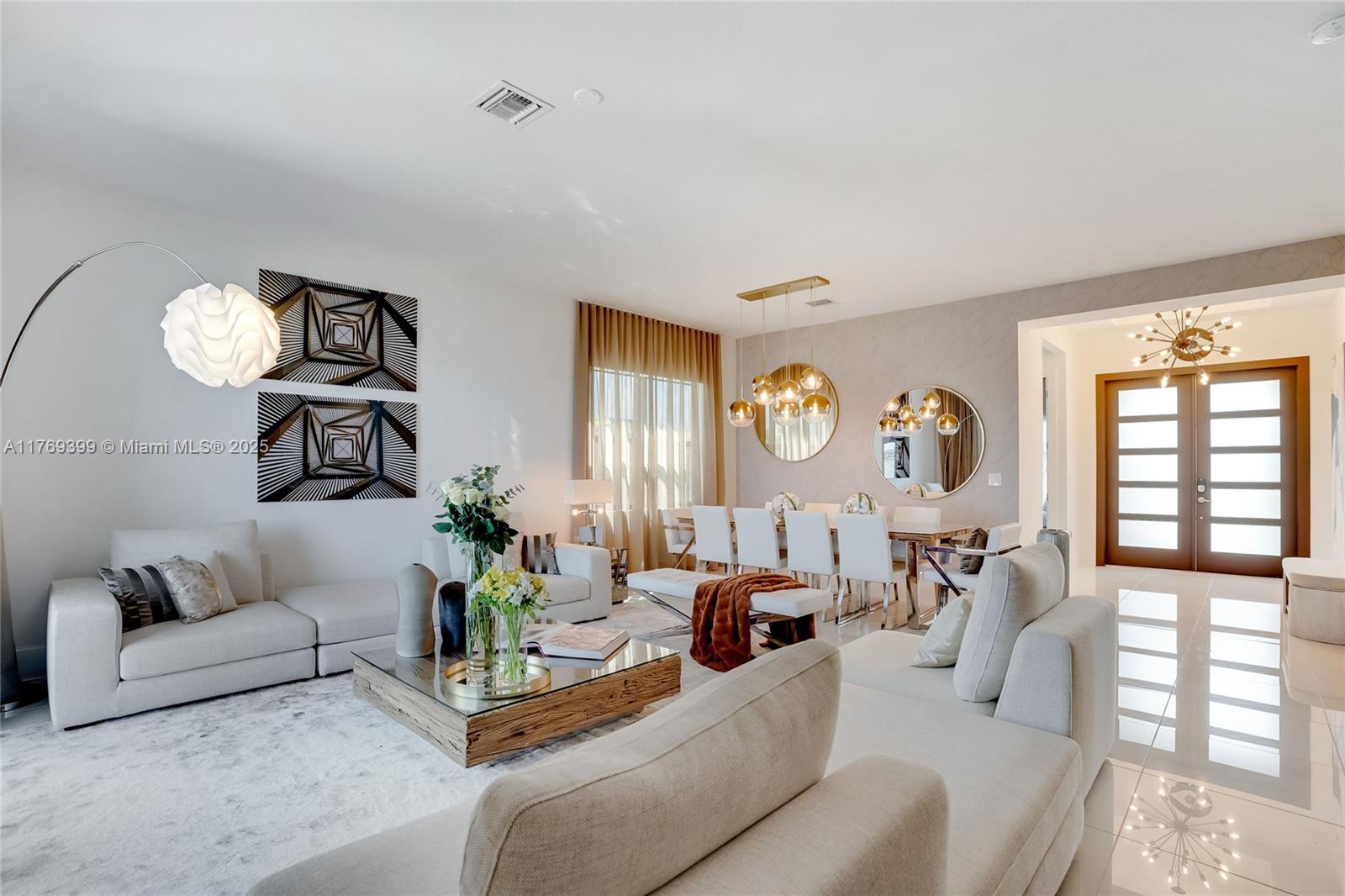 8823 NW 155th Ter Miami Lakes, FL 33018