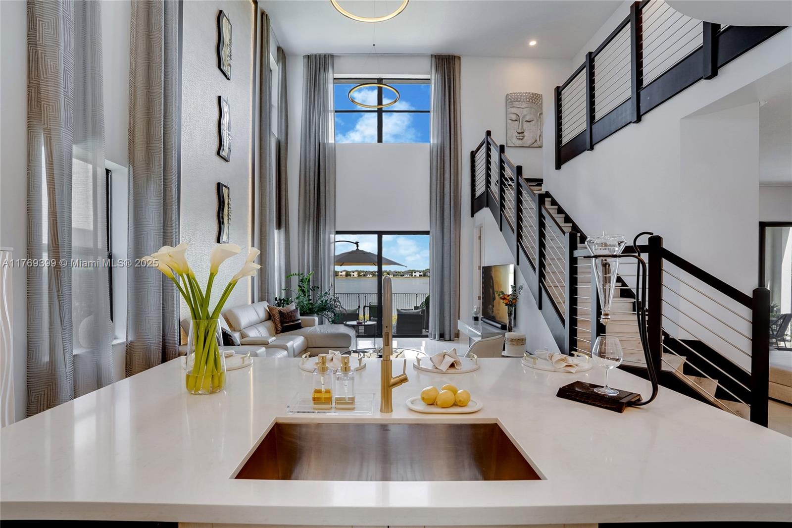 8823 NW 155th Ter Miami Lakes, FL 33018