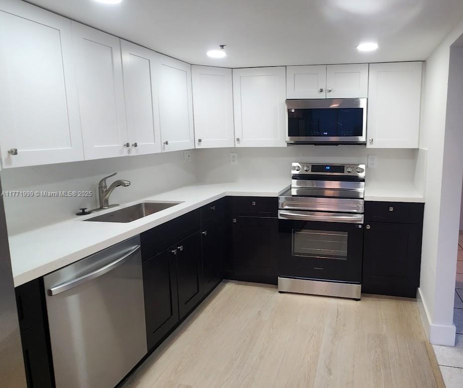 17890 W Dixie Hwy 318 Hwy #3,North Miami Beach, FL 33160