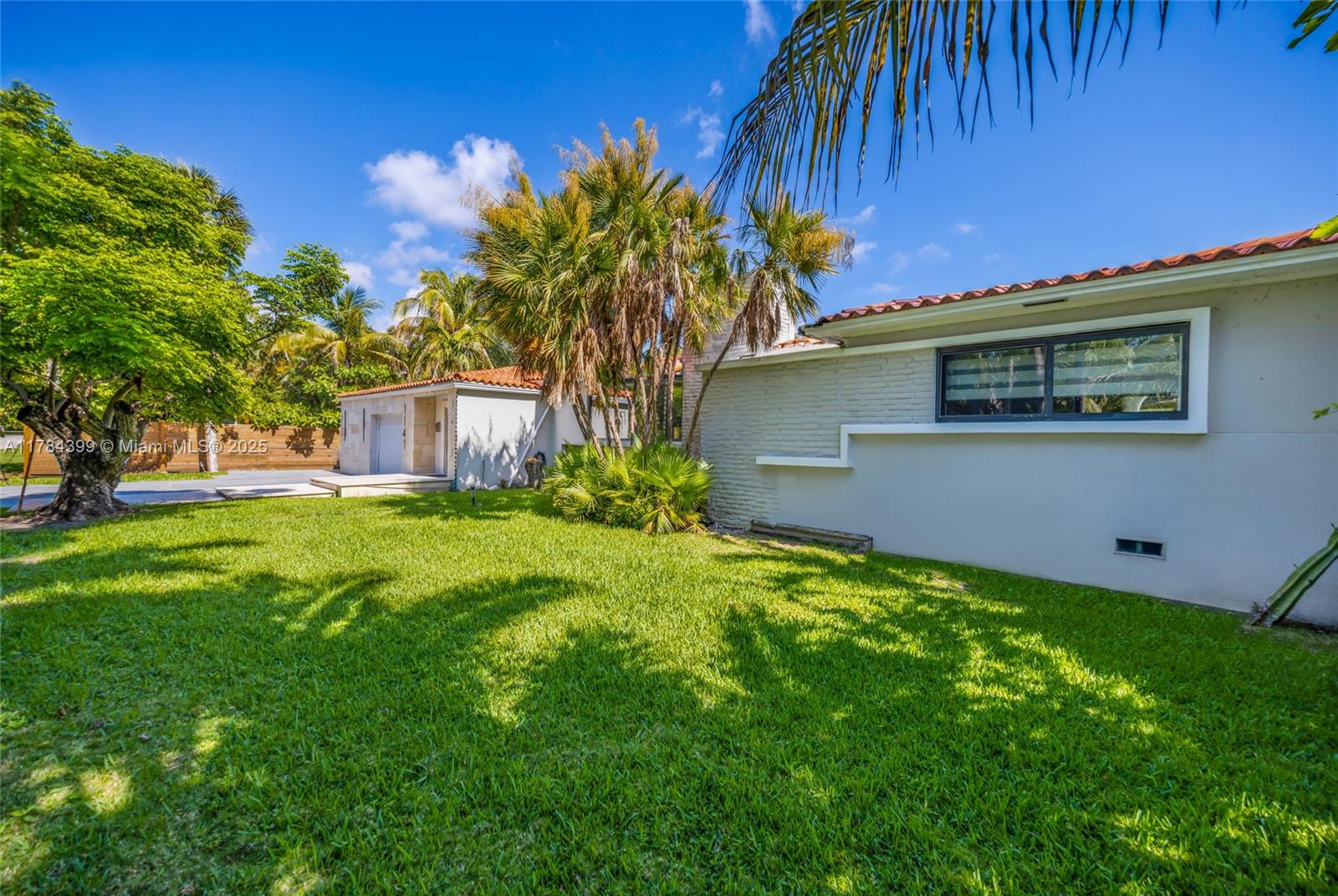 1141 NE 90th St Miami, FL 33138 1141 NE 90th St Miami, FL 33138