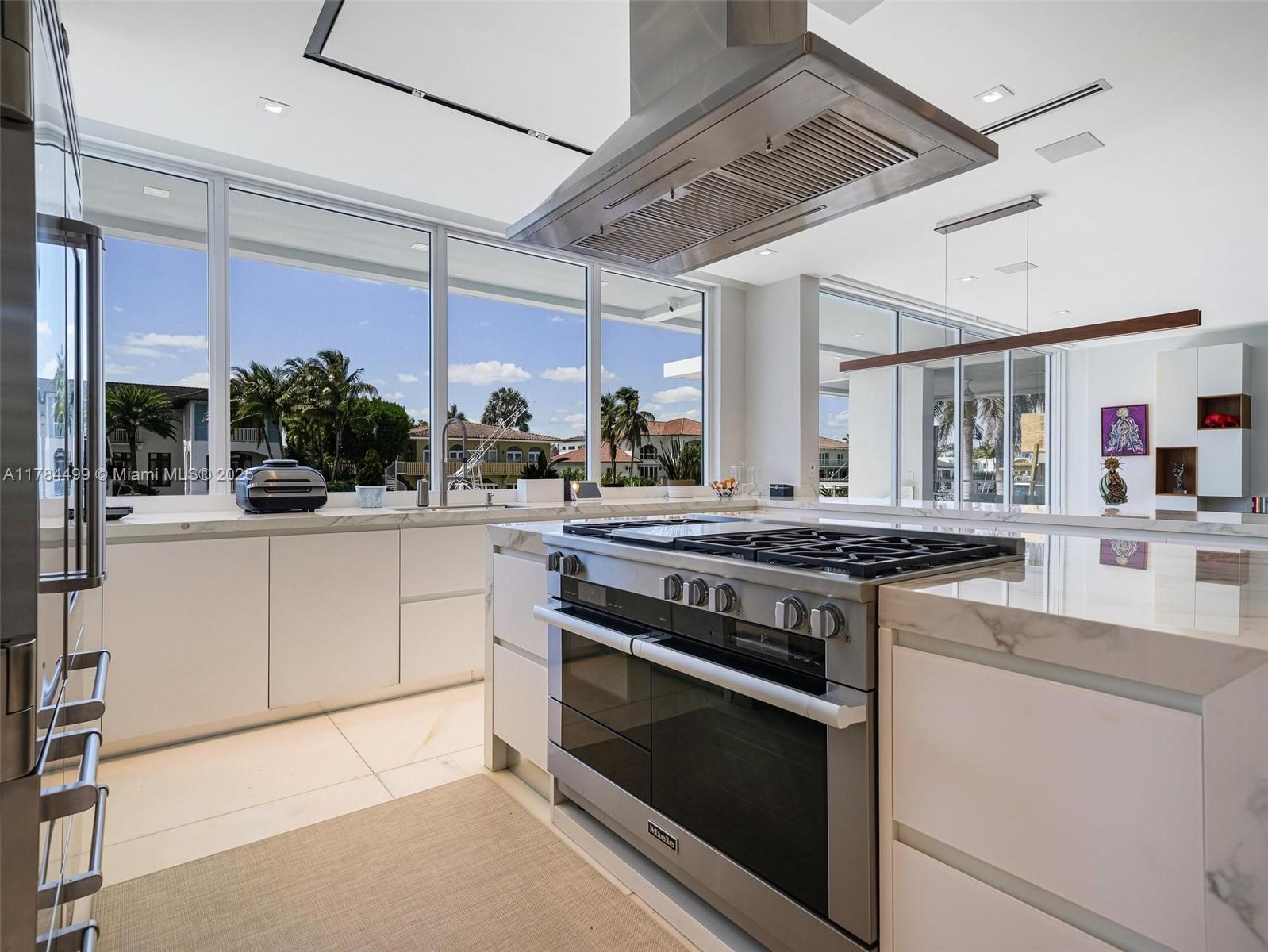 830 Lugo Ave Coral Gables, FL 33156 830 Lugo Ave Coral Gables, FL 33156