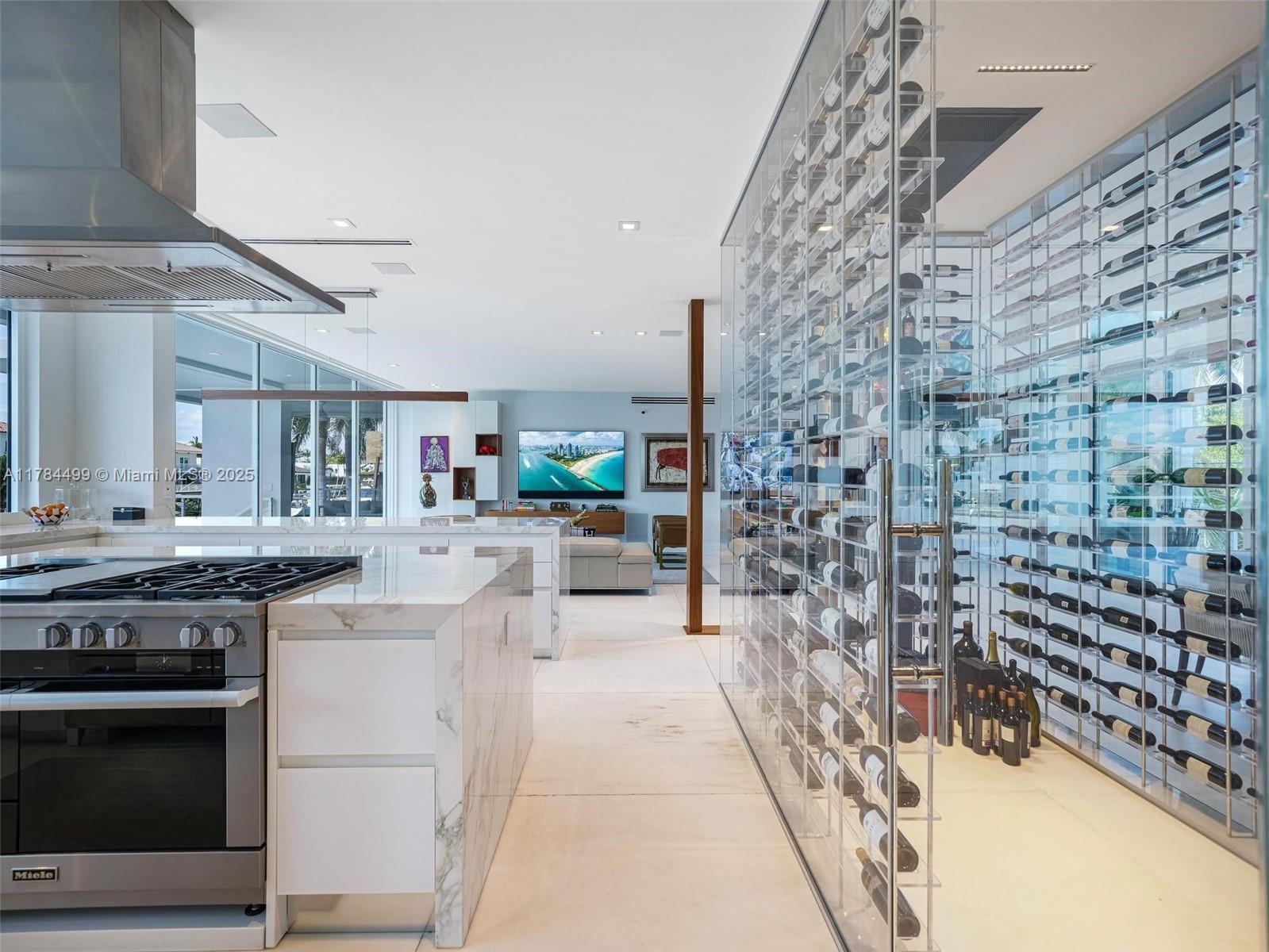 830 Lugo Ave Coral Gables, FL 33156 830 Lugo Ave Coral Gables, FL 33156