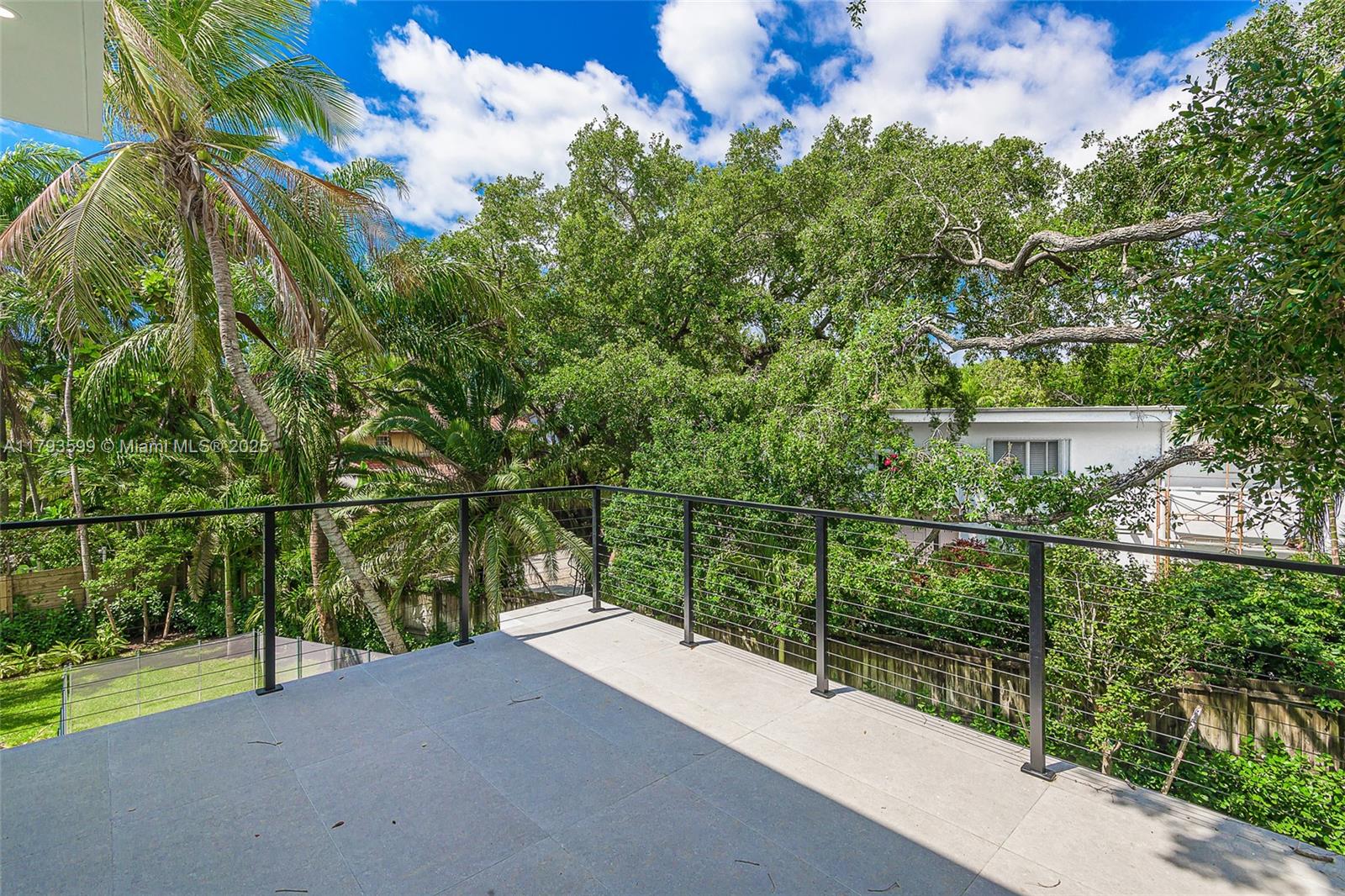 2730 SW 17th Ave Miami, FL 33133