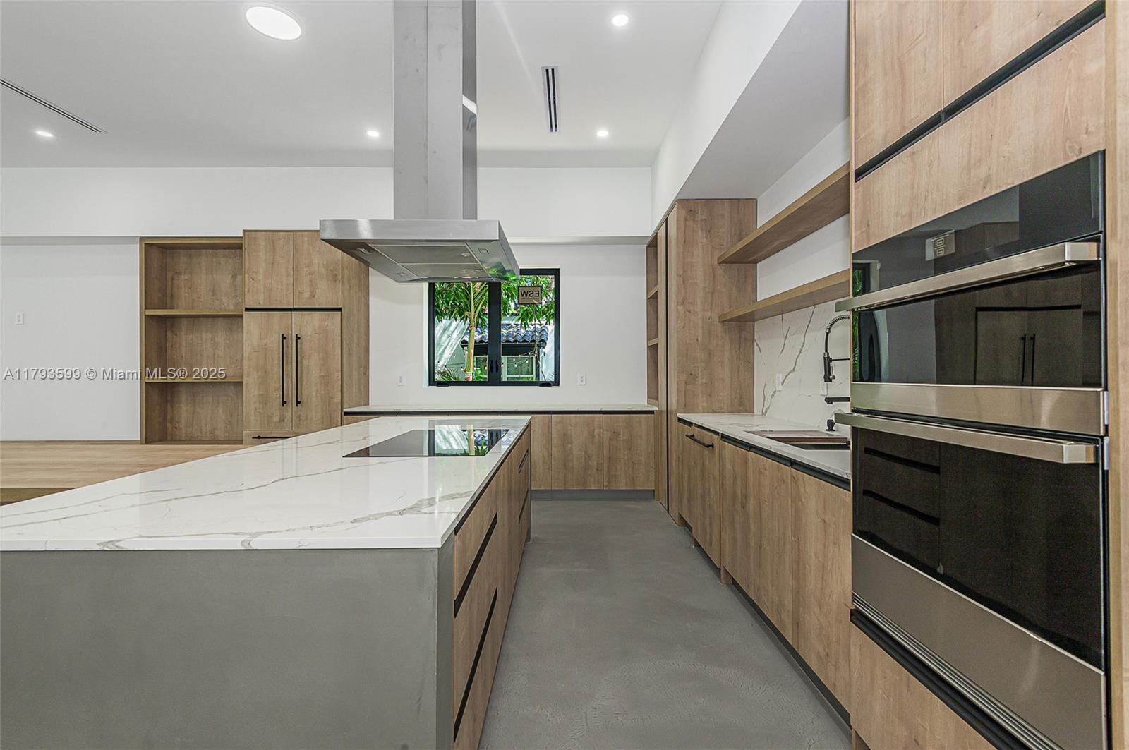 2730 SW 17th Ave Miami, FL 33133