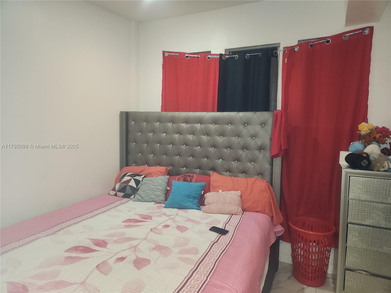 9407 NW 4th Ave,Miami, FL 33150