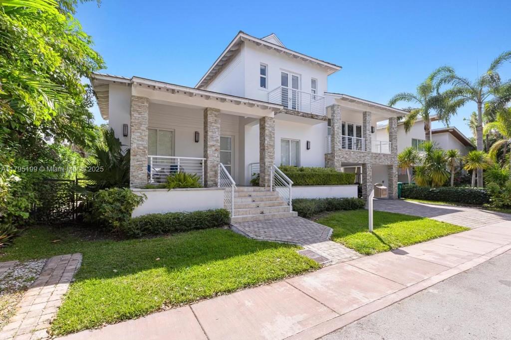 689 Glenridge Rd Key Biscayne, FL 33149 689 Glenridge Rd Key Biscayne, FL 33149