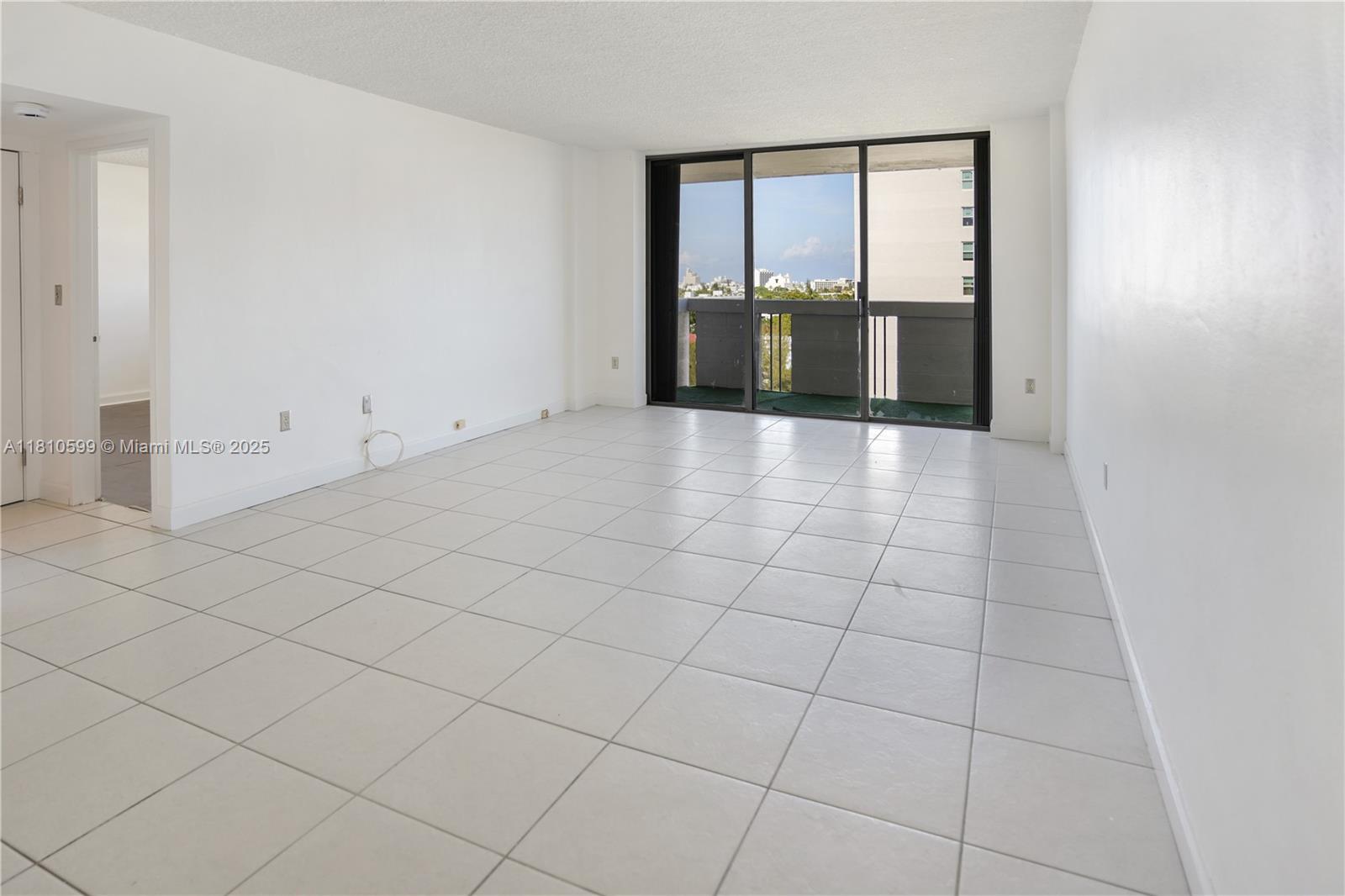 image SOUTH BAY CLUB6