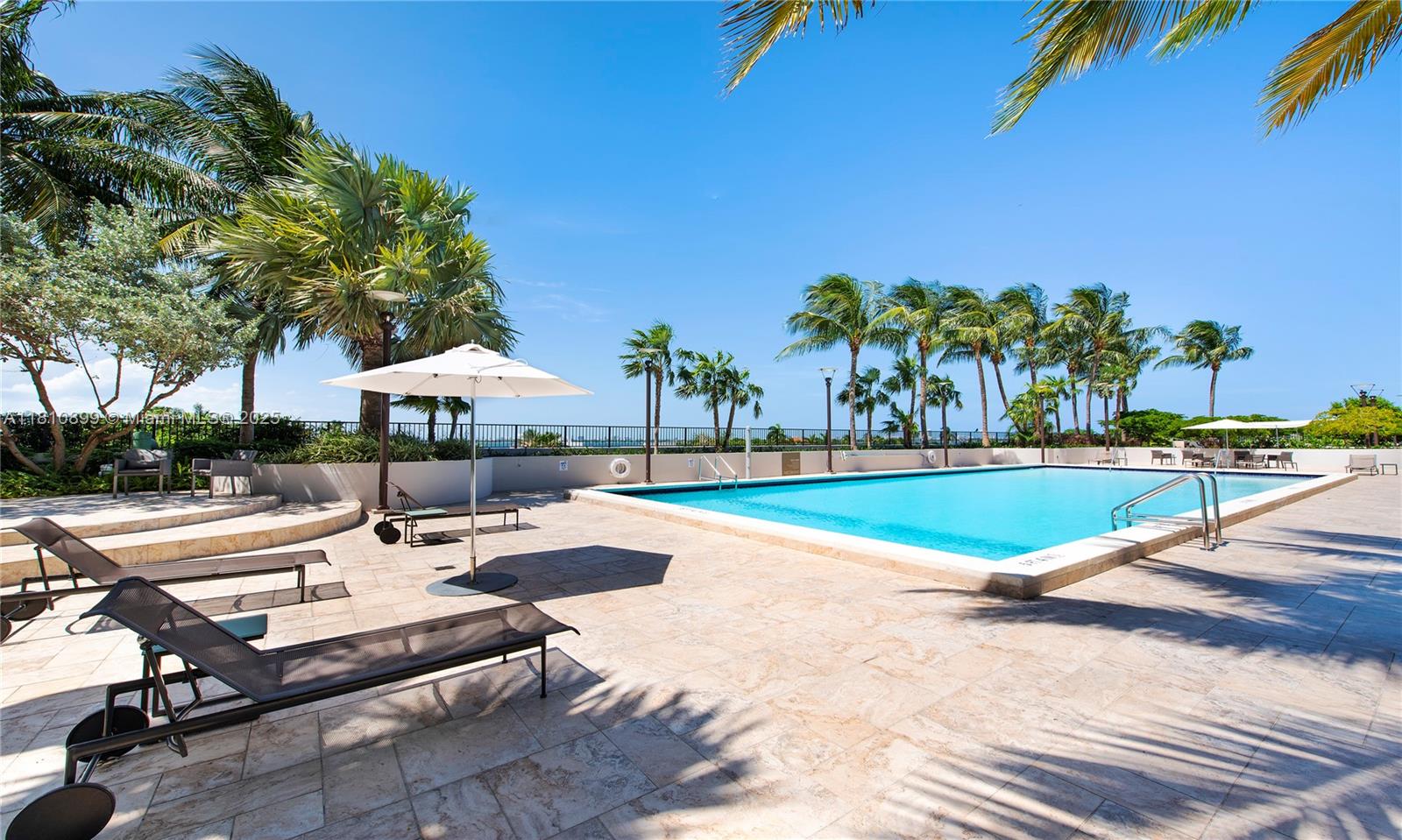 image One Thousand Venetian Way17