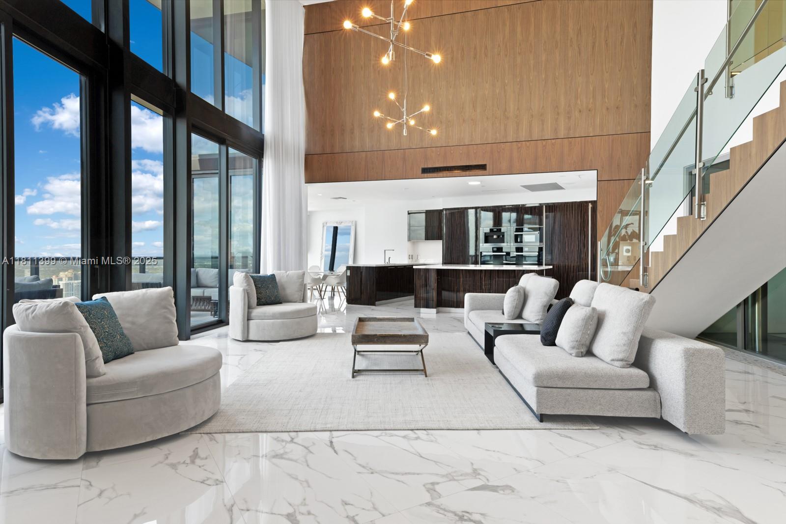 image Porsche Design Tower3
