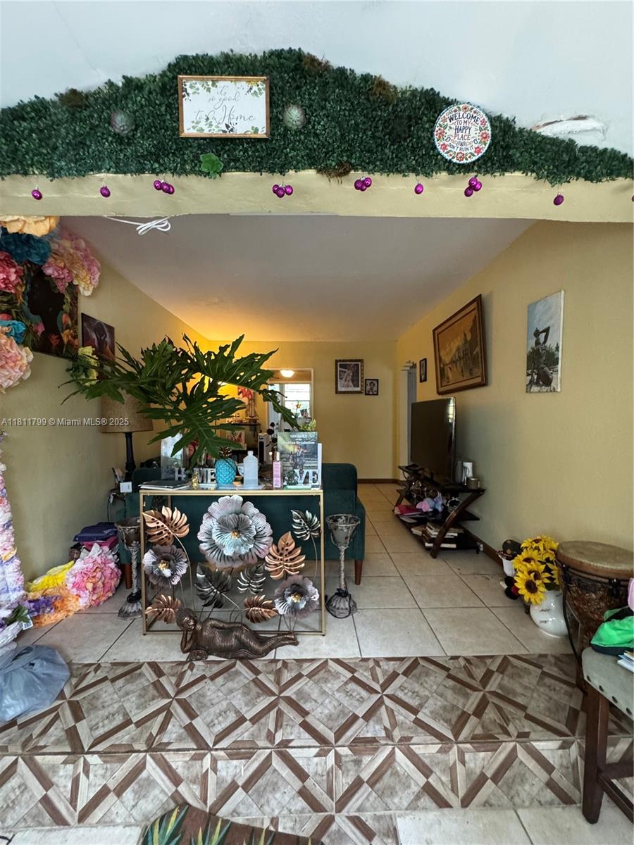 151 NW 64th St,Miami, FL 33150