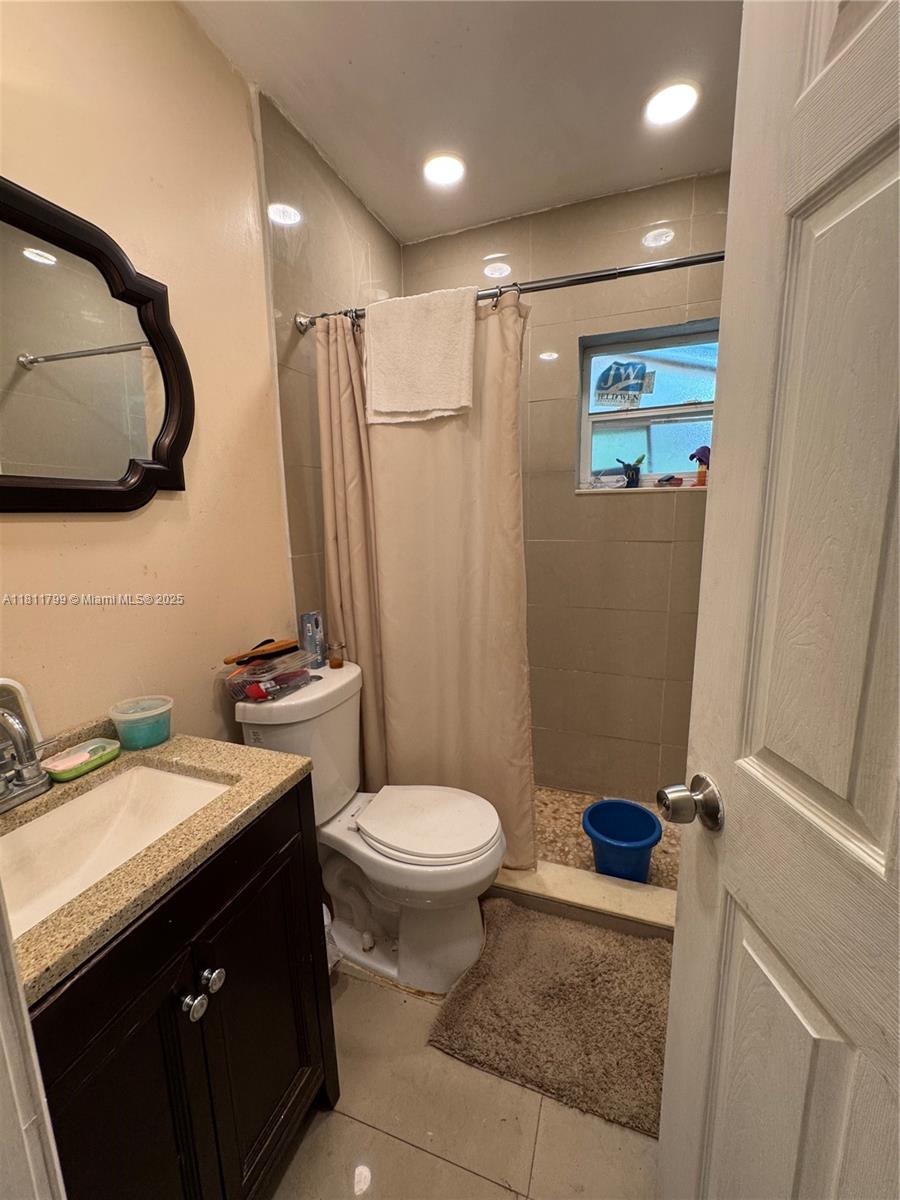 151 NW 64th St,Miami, FL 33150