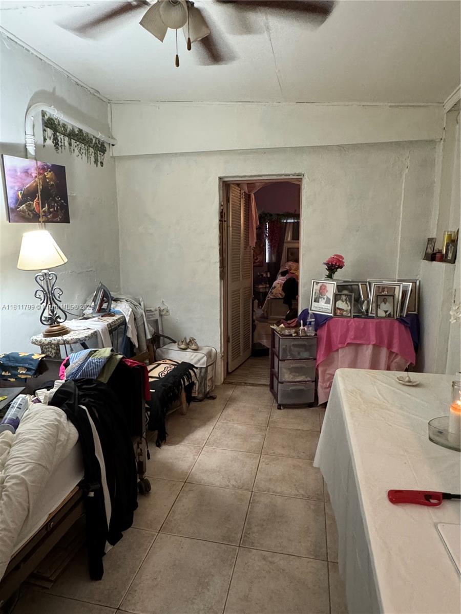 151 NW 64th St,Miami, FL 33150