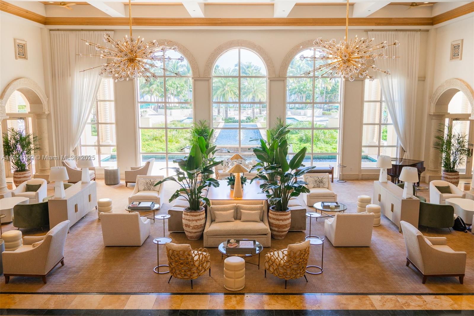 image THE OCEAN CLUB33