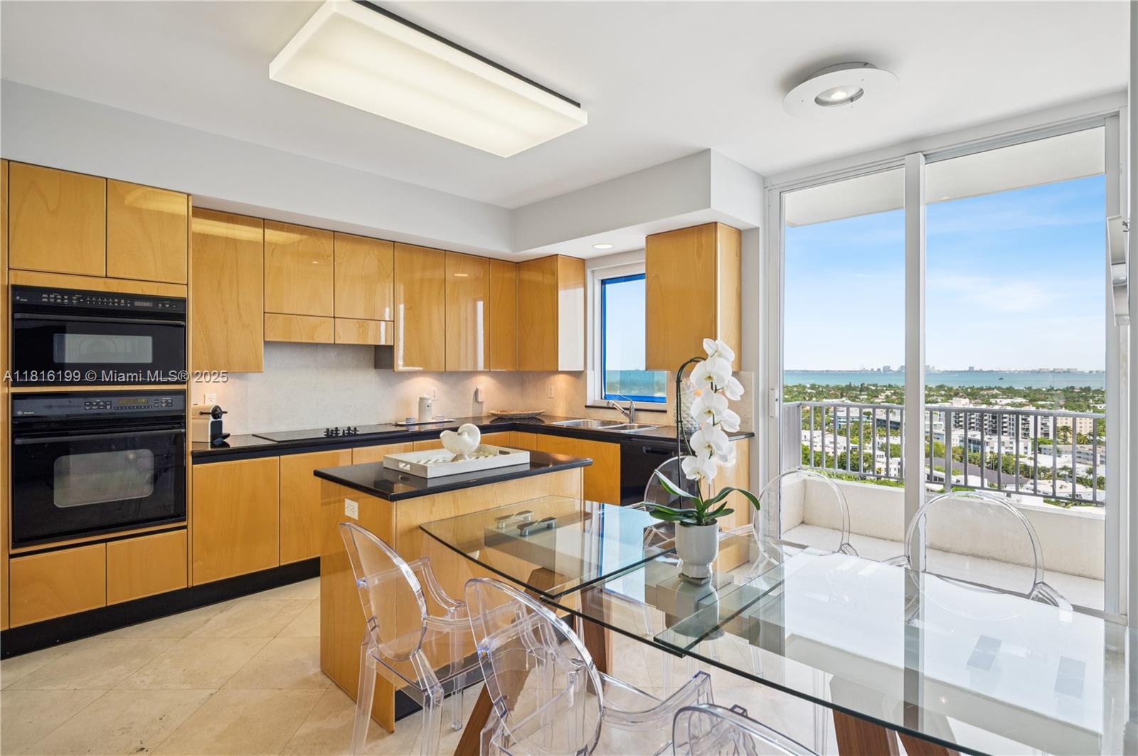 image THE OCEAN CLUB6