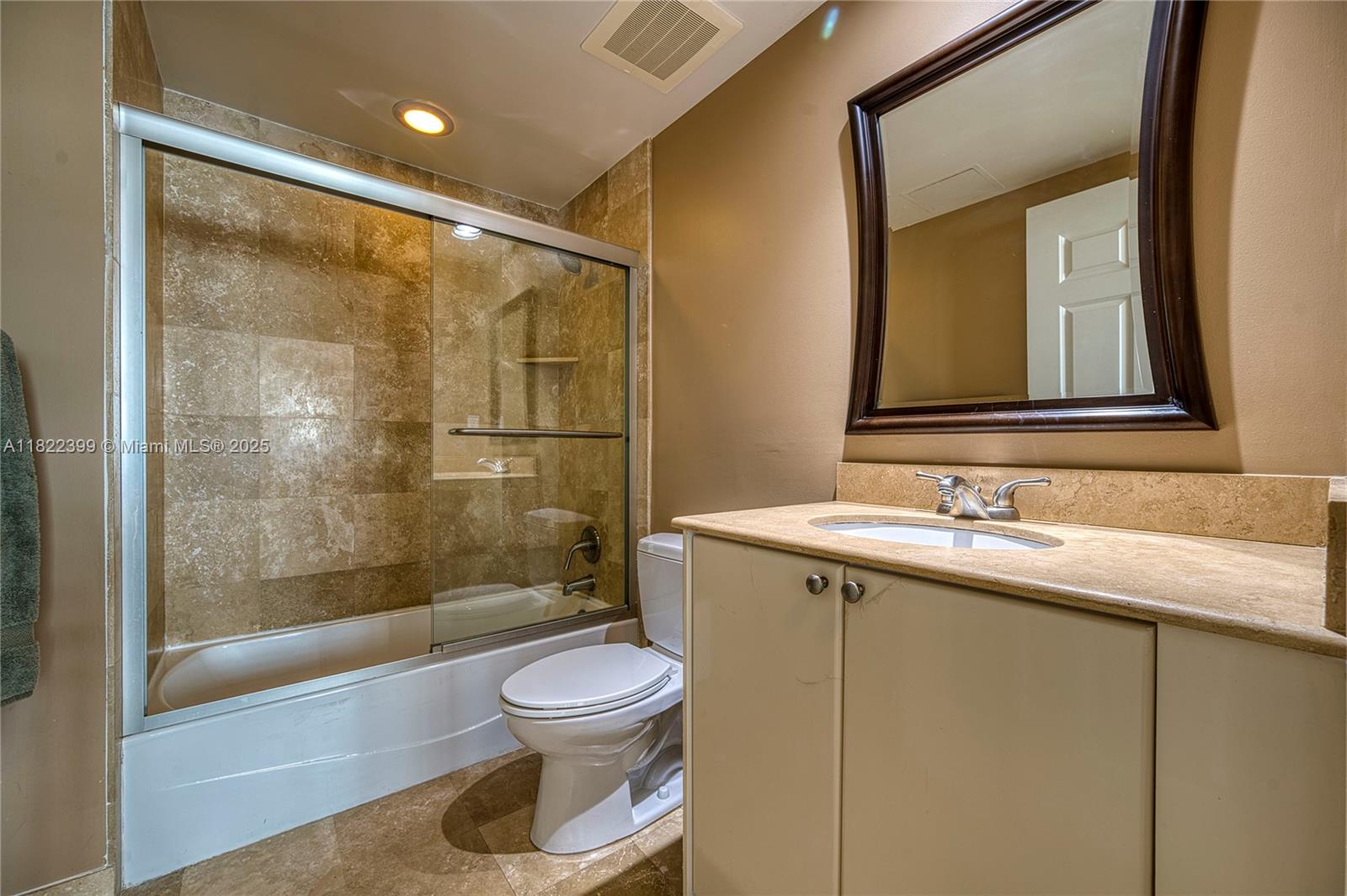 image Duo Condominium26