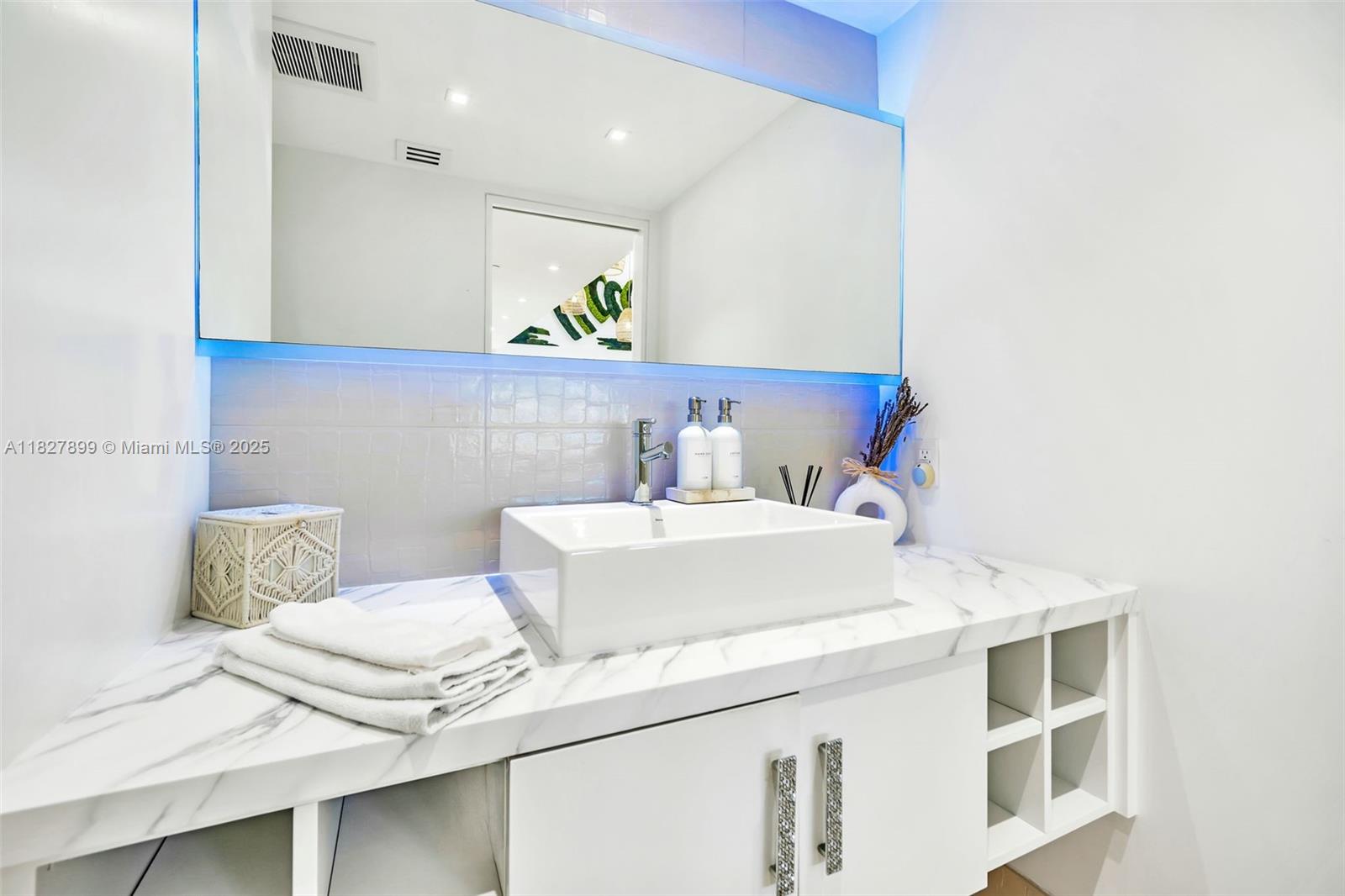 2443 Fisher Is Dr #5403 Miami Beach, FL 33109