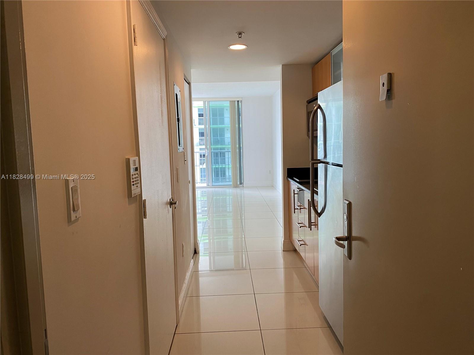 image Opera Tower Condo18