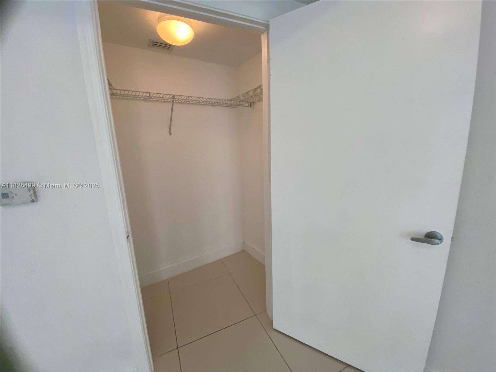 image Opera Tower Condo24