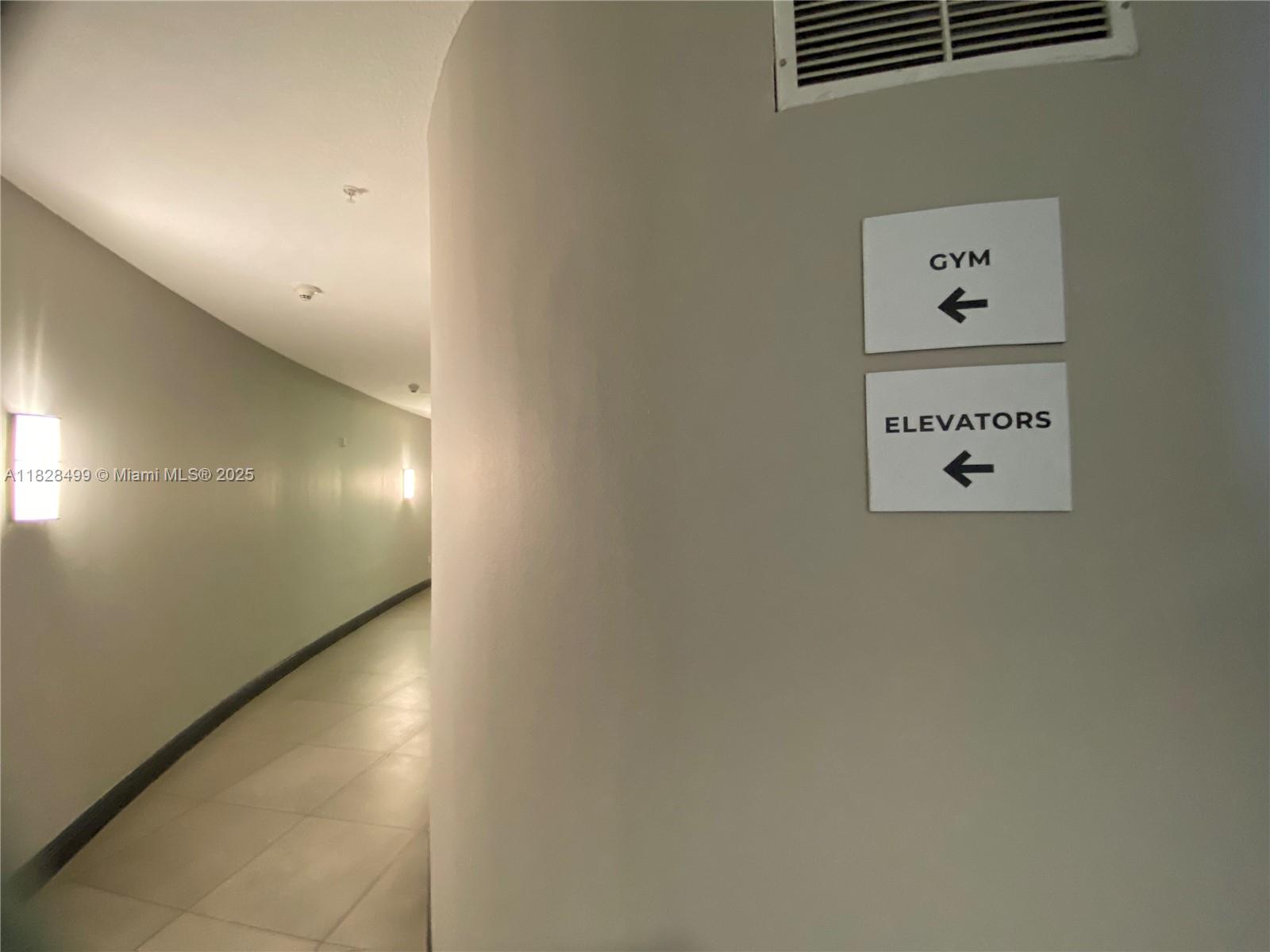 image Opera Tower Condo35