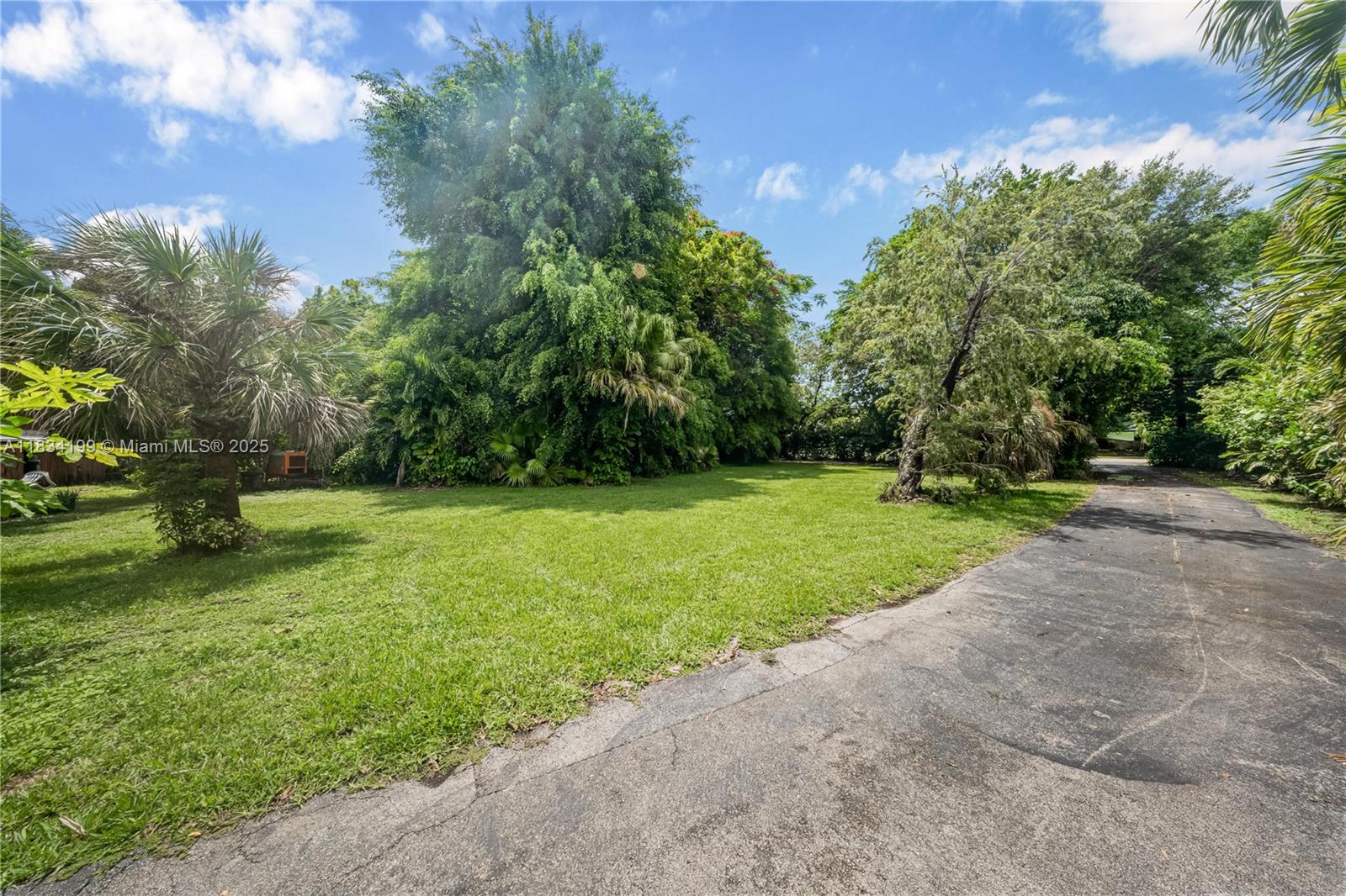 6801 SW 136th St Pinecrest, FL 33156