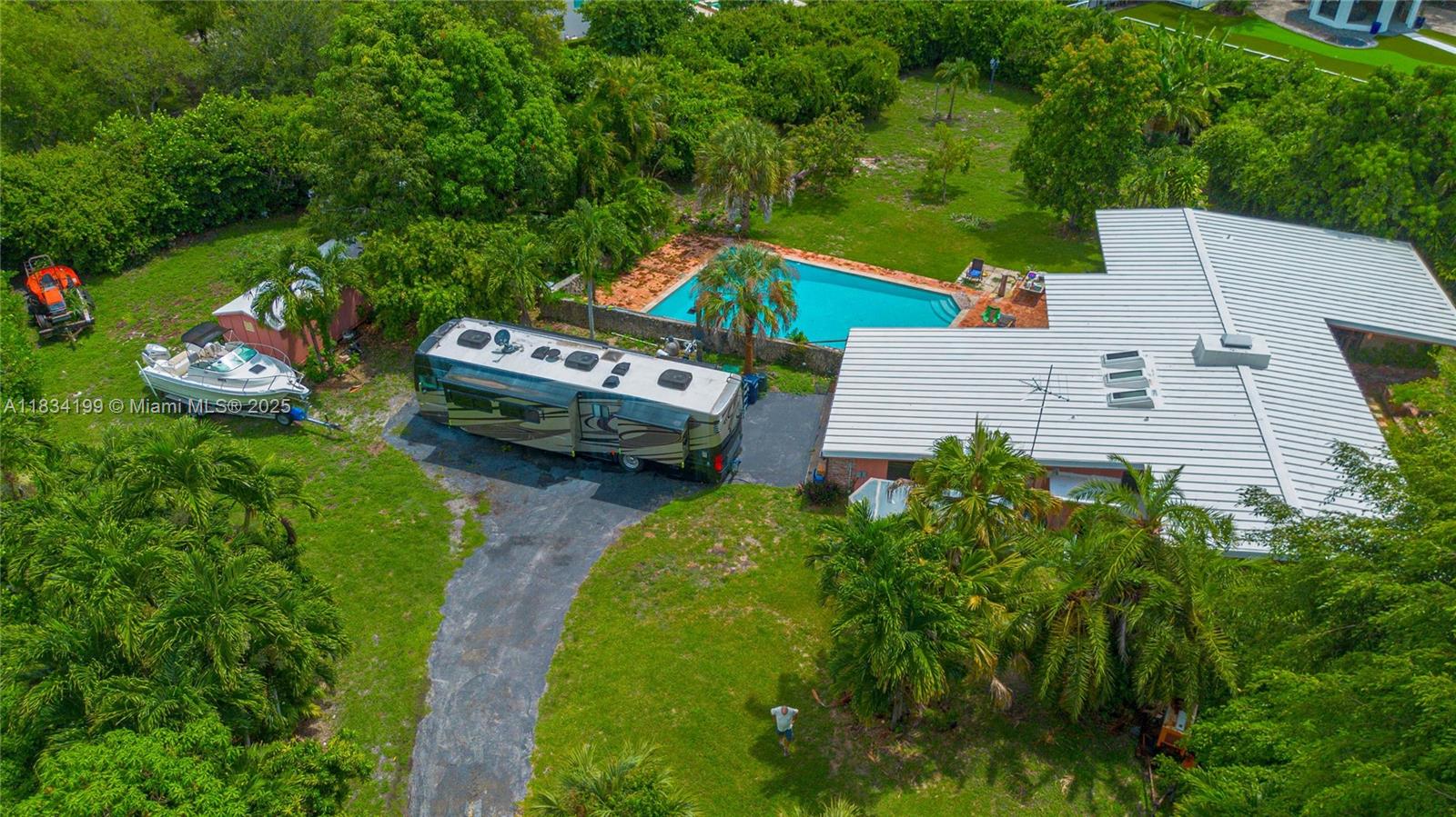 6801 SW 136th St Pinecrest, FL 33156