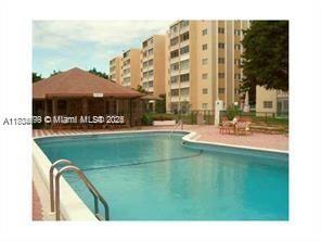 620 NE 12th Ave #408