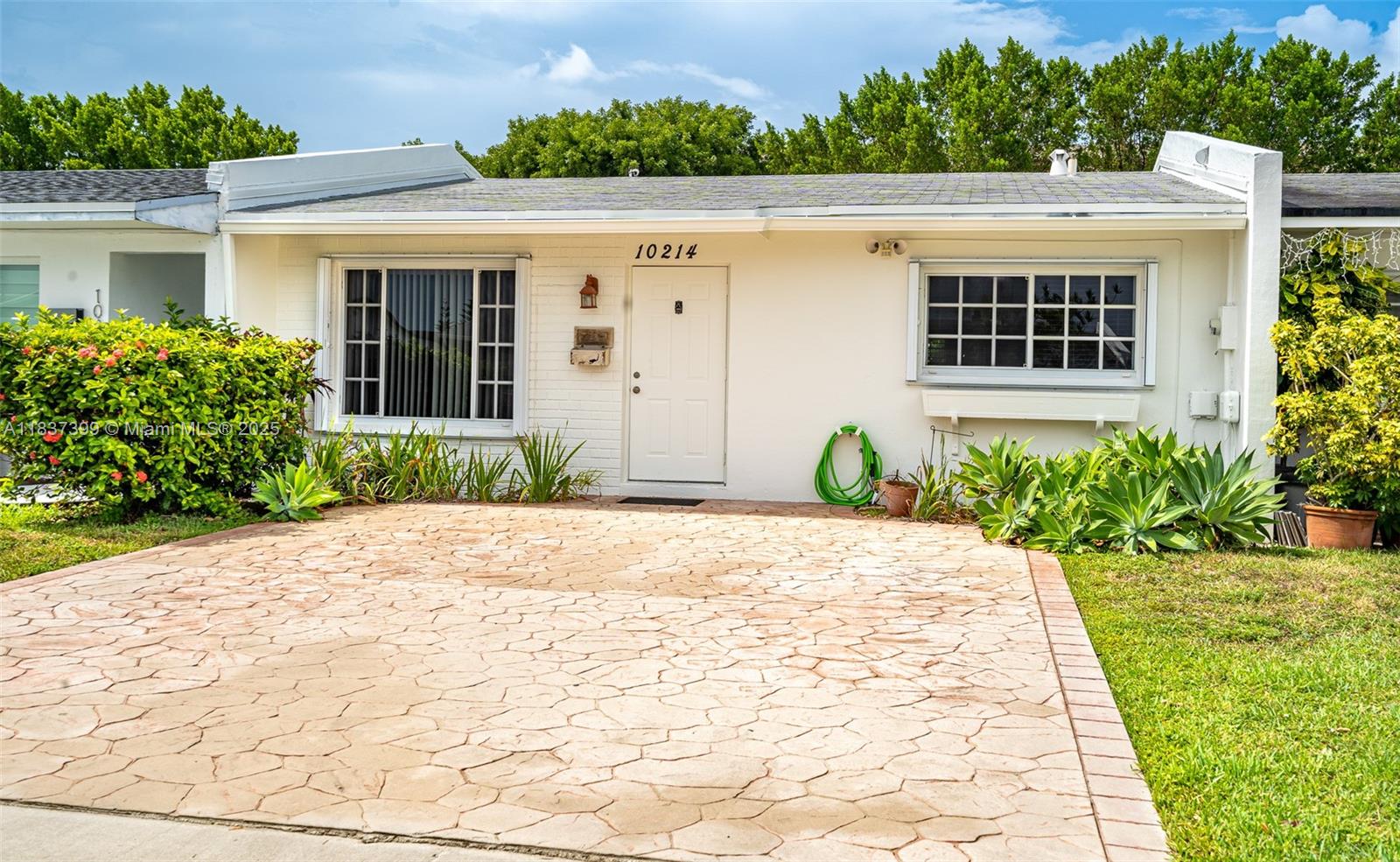 10214 SW 21st Ter