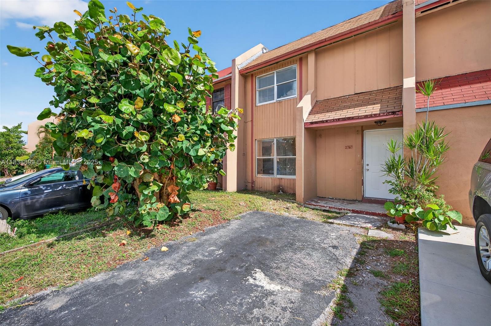 2767 NW 197th Ter