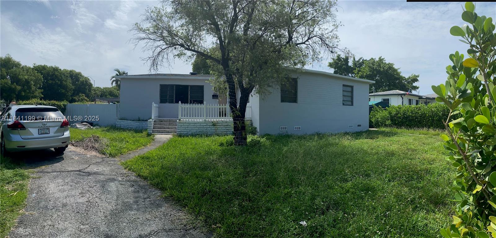 2401 SW 84th Ave