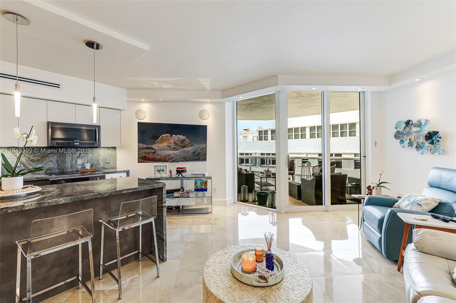 image Green Diamond Condo13