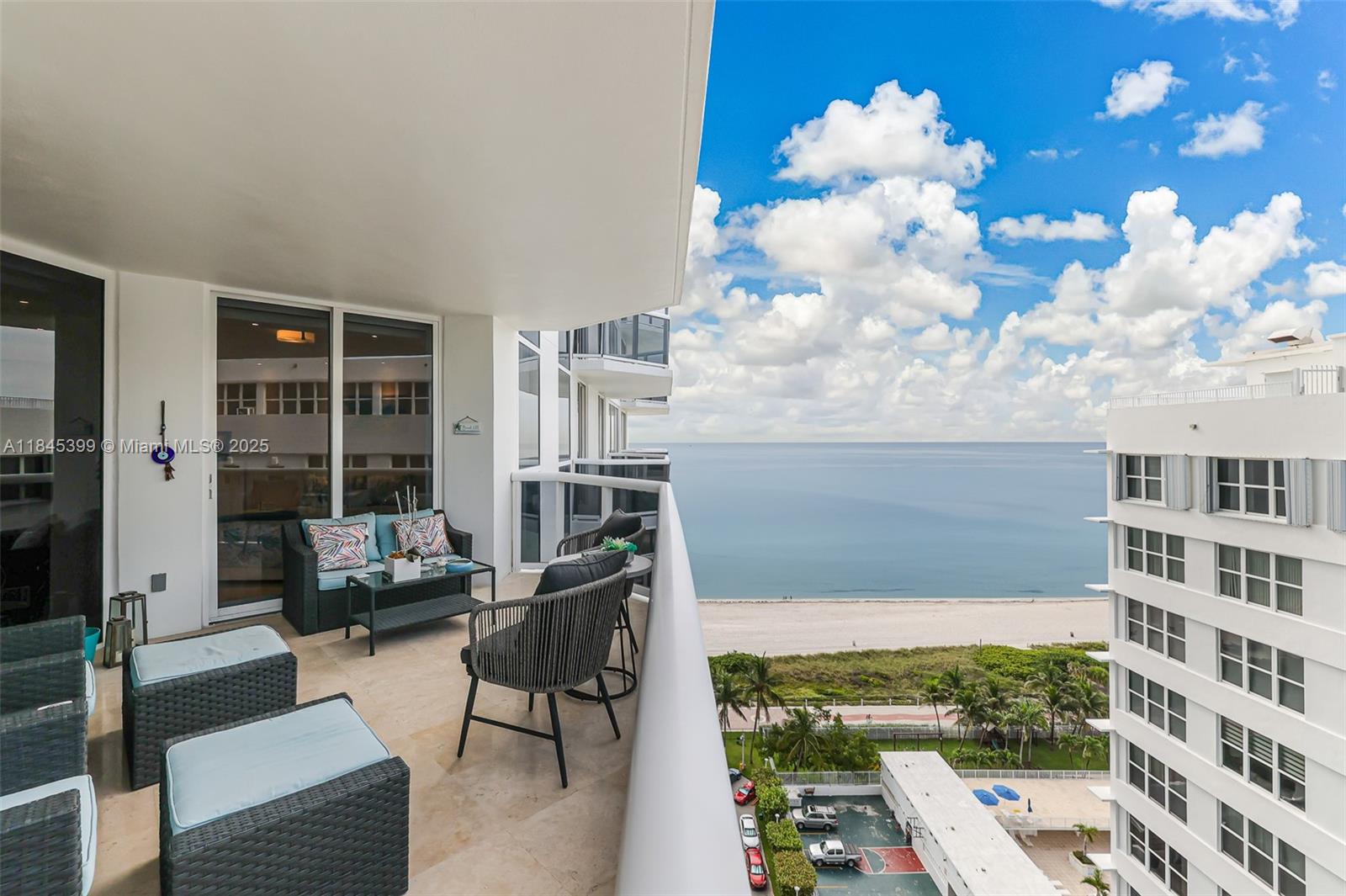 image Green Diamond Condo15