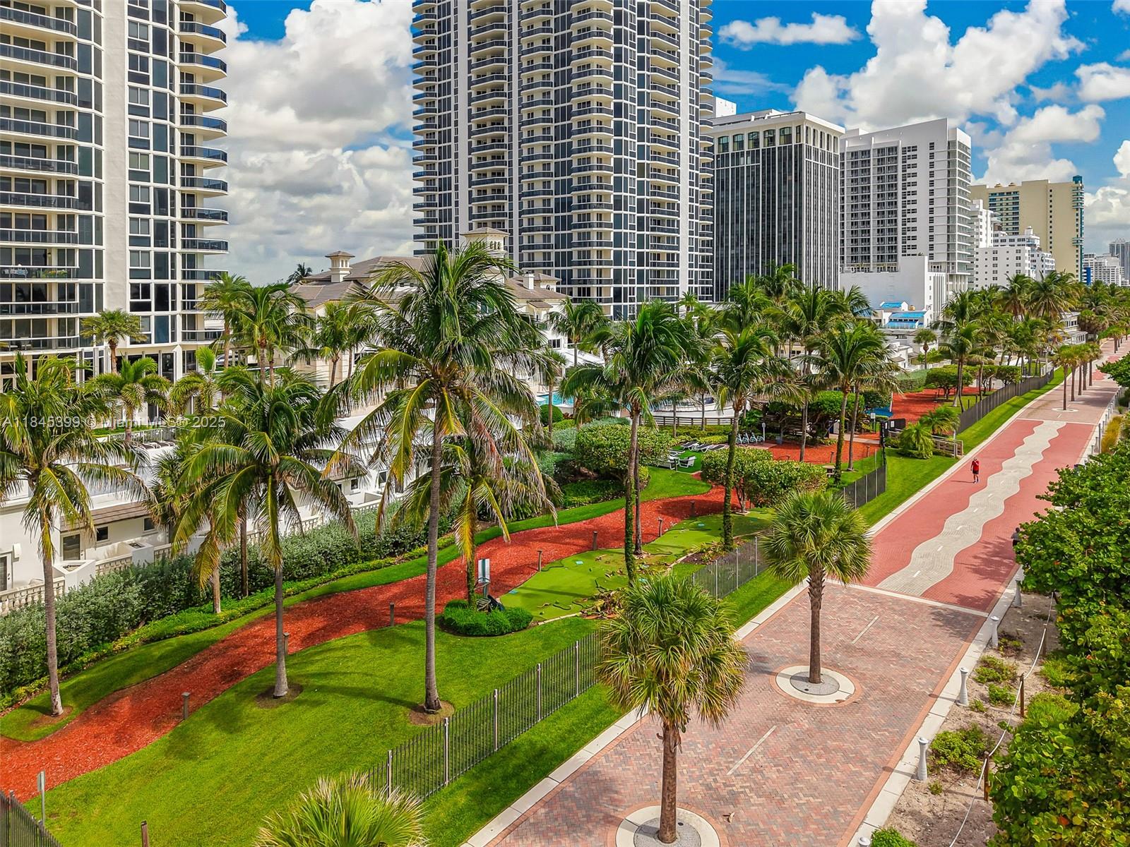 image Green Diamond Condo41